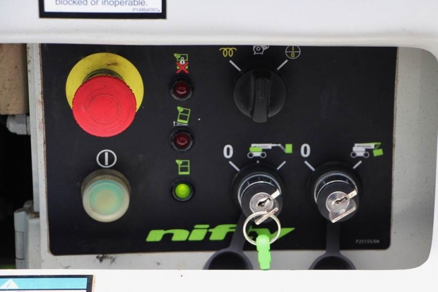 Niftylift HR28 HYBRIDE Valid inspection, *Guarantee! Hybrid, - Knikarmhoogwerker: afbeelding 4 Niftylift HR28 HYBRIDE Valid inspection, *Guarantee! Hybrid, - Knikarmhoogwerker: afbeelding 4