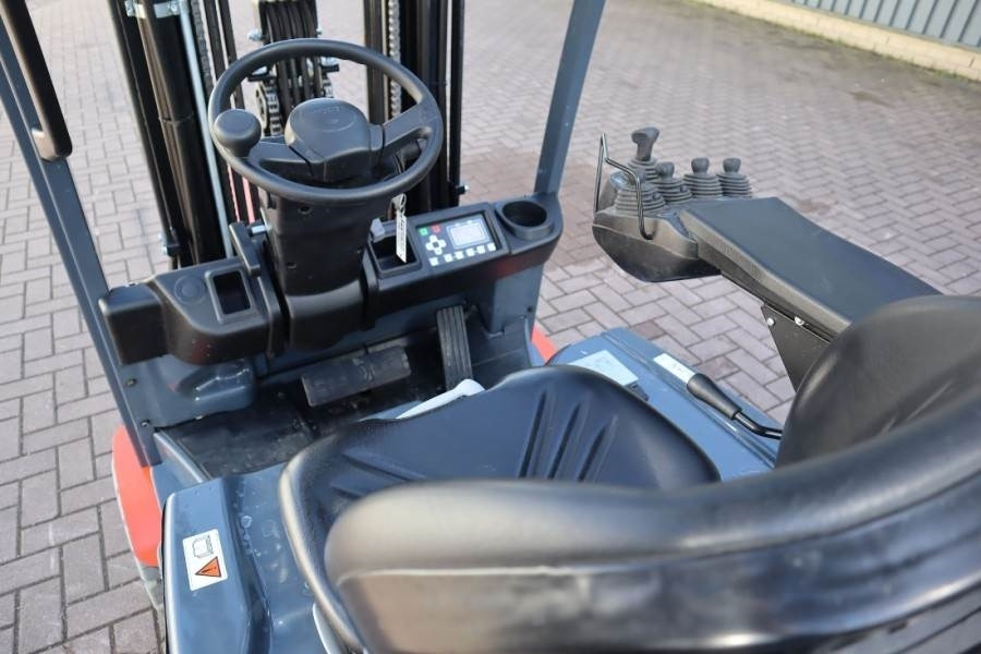 Toyota 8FBM20T Valid inspection, *Guarantee! Electric, 47 - Diesel heftruck: afbeelding 3 Toyota 8FBM20T Valid inspection, *Guarantee! Electric, 47 - Diesel heftruck: afbeelding 3