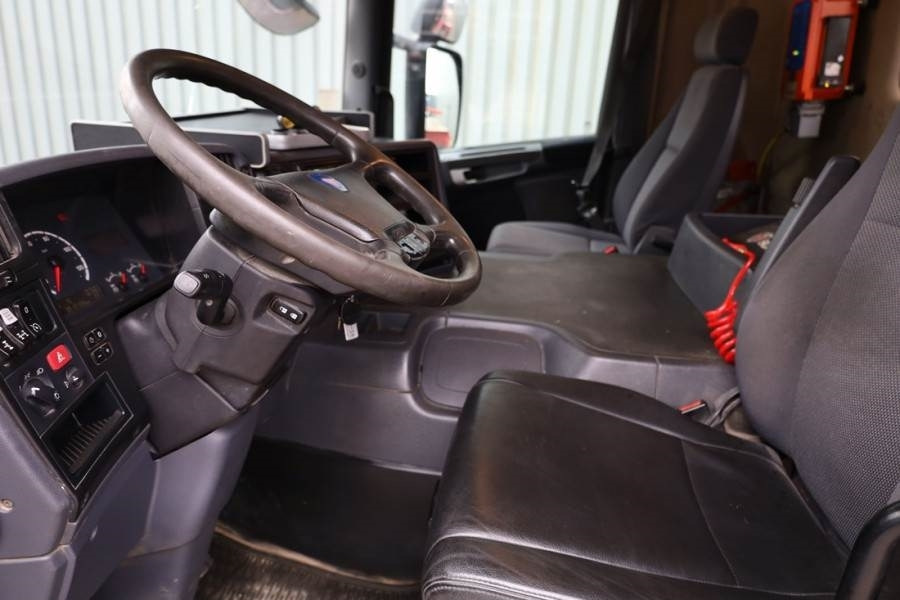 Scania 8x4 With Putzmeister PUMI 24-3.67CS Truck-mounted - Trekker: afbeelding 4 Scania 8x4 With Putzmeister PUMI 24-3.67CS Truck-mounted - Trekker: afbeelding 4