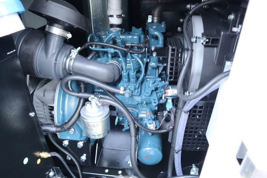 Trime X-BOX 4x320W Valid inspection, *Guarantee! Hydr. V - Lichtmast: afbeelding 5 Trime X-BOX 4x320W Valid inspection, *Guarantee! Hydr. V - Lichtmast: afbeelding 5