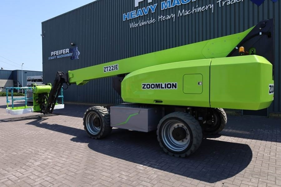Telescoophoogwerker Zoomlion ZT22JE Fully Electric Lithium-Powered, 4x4 Rough T: afbeelding 8 Telescoophoogwerker Zoomlion ZT22JE Fully Electric Lithium-Powered, 4x4 Rough T: afbeelding 8