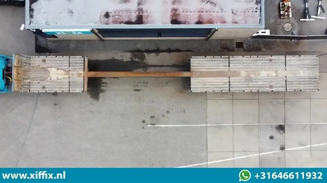 Floor 3-ass. Vlakke uitschuifbare oplegger / 3x gestuurd / 13906 - Open bak met boorden oplegger: afbeelding 2 Floor 3-ass. Vlakke uitschuifbare oplegger / 3x gestuurd / 13906 - Open bak met boorden oplegger: afbeelding 2