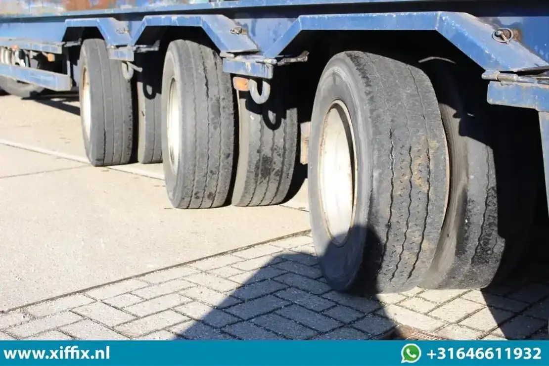 Dieplader oplegger Nooteboom 3-ass. Uitschuifbare semi dieplader / 3x gestuurd: afbeelding 6 Dieplader oplegger Nooteboom 3-ass. Uitschuifbare semi dieplader / 3x gestuurd: afbeelding 6