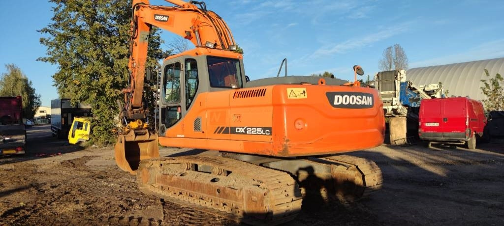 Doosan 225 LC - Rupsgraafmachine: afbeelding 2 Doosan 225 LC - Rupsgraafmachine: afbeelding 2