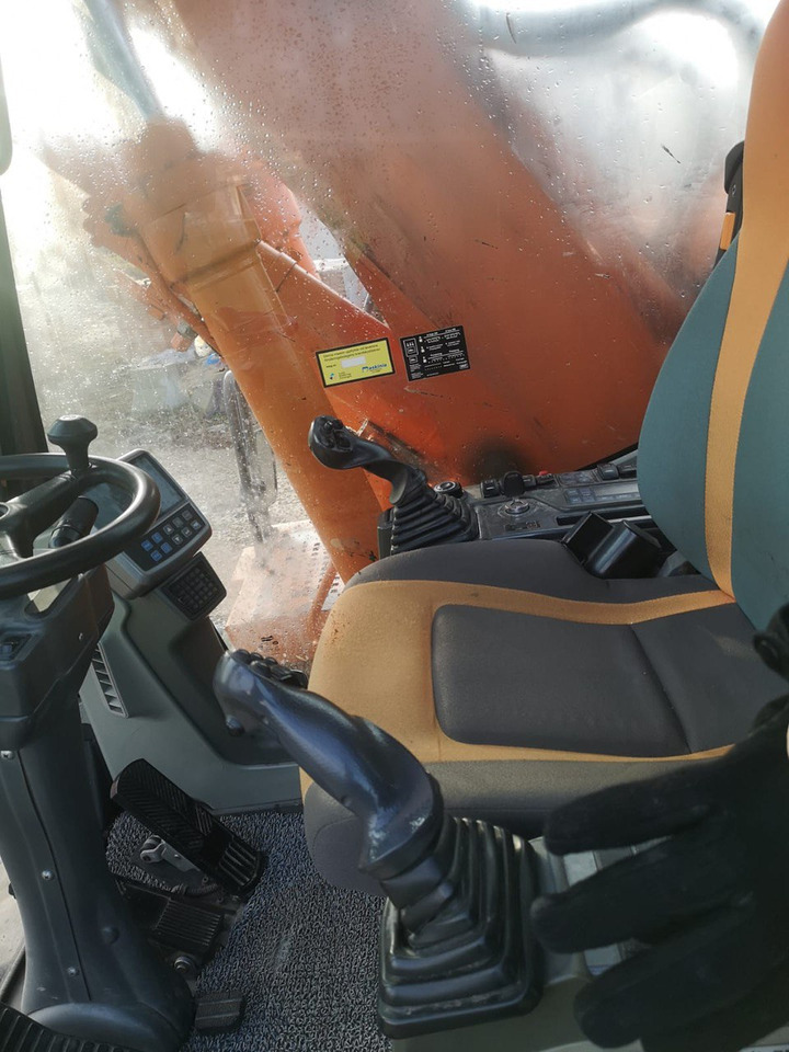 Doosan DX 140 - Mobiele graafmachine: afbeelding 4 Doosan DX 140 - Mobiele graafmachine: afbeelding 4