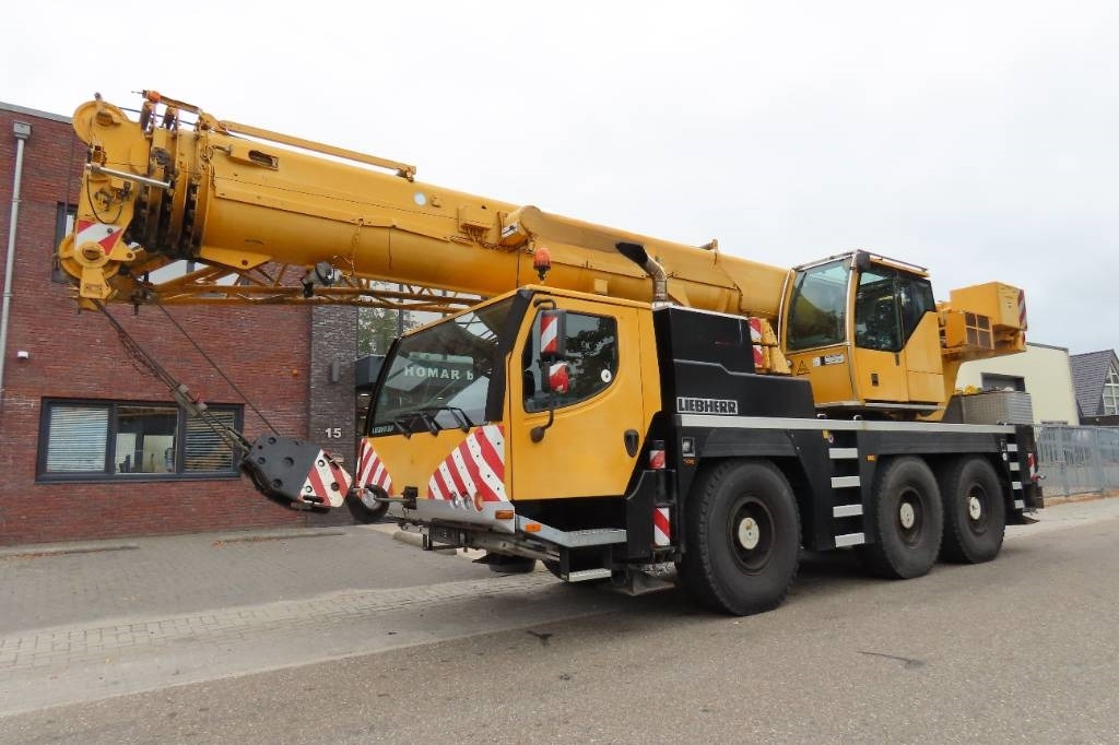 Liebherr LTM 1050-3.1 - Alle terrein kraan: afbeelding 1 Liebherr LTM 1050-3.1 - Alle terrein kraan: afbeelding 1