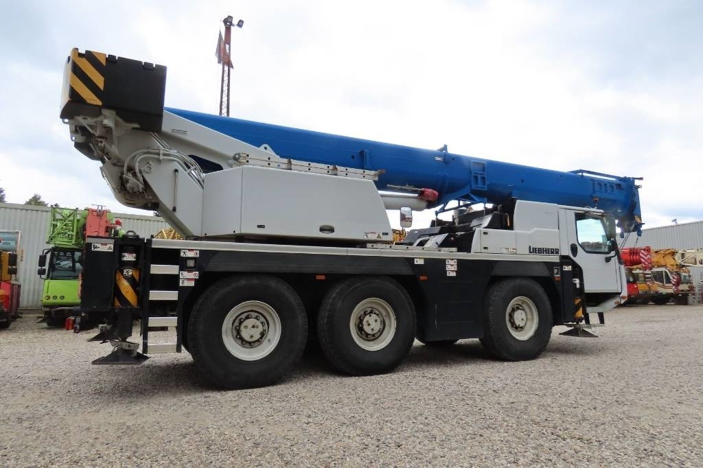 Liebherr LTM 1050-3.1 - Alle terrein kraan: afbeelding 3 Liebherr LTM 1050-3.1 - Alle terrein kraan: afbeelding 3