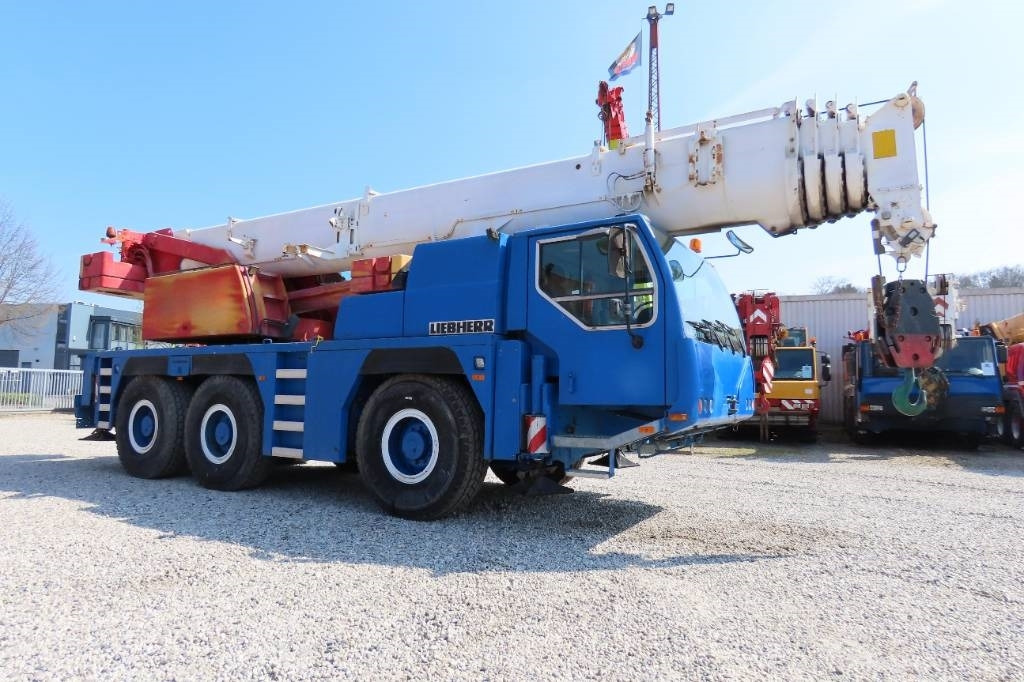 Liebherr LTM 1055-1  - Alle terrein kraan: afbeelding 2 Liebherr LTM 1055-1  - Alle terrein kraan: afbeelding 2