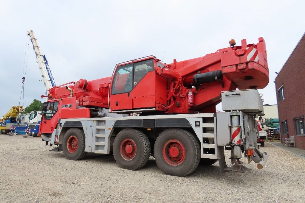 Liebherr LTM 1055-3.2 - Alle terrein kraan: afbeelding 4 Liebherr LTM 1055-3.2 - Alle terrein kraan: afbeelding 4