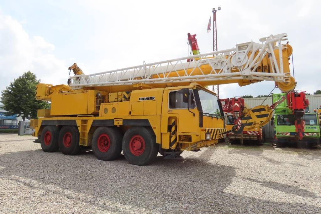 Liebherr LTM 1070-1 - Alle terrein kraan: afbeelding 2 Liebherr LTM 1070-1 - Alle terrein kraan: afbeelding 2