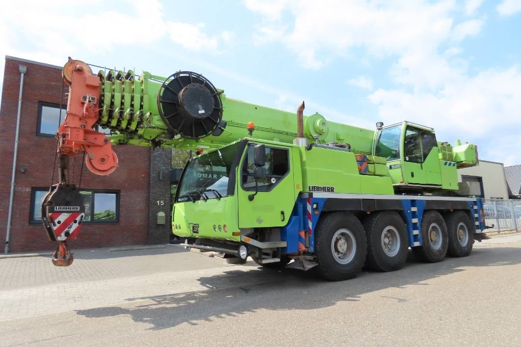 Liebherr LTM 1070-4.1 - Alle terrein kraan: afbeelding 1 Liebherr LTM 1070-4.1 - Alle terrein kraan: afbeelding 1