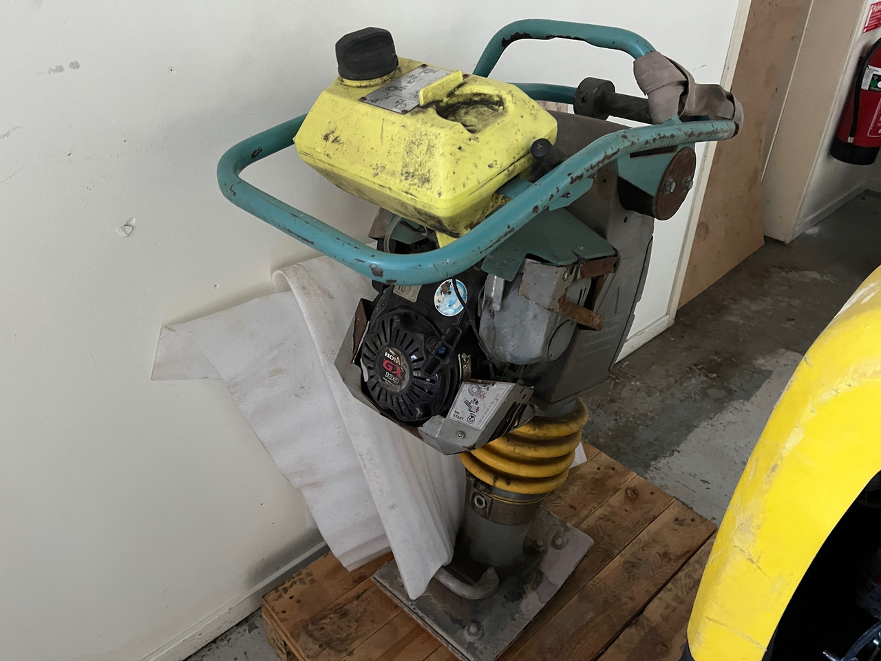 Ammann ACR 60 - Trilplaat: afbeelding 1 Ammann ACR 60 - Trilplaat: afbeelding 1