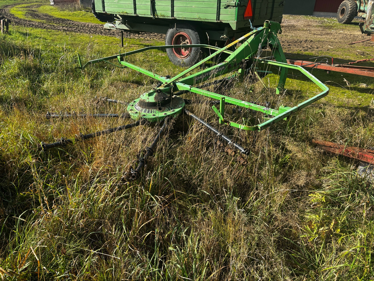 Deutz-fahr KS 1.30 - Hooischudder: afbeelding 1 Deutz-fahr KS 1.30 - Hooischudder: afbeelding 1