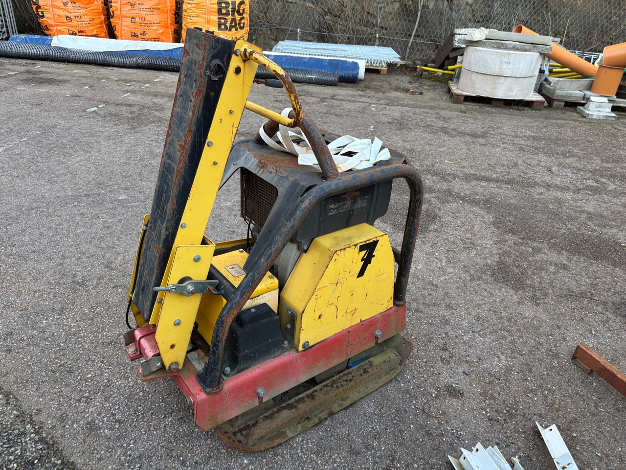 Dynapac LG 500 - Trilplaat: afbeelding 1 Dynapac LG 500 - Trilplaat: afbeelding 1