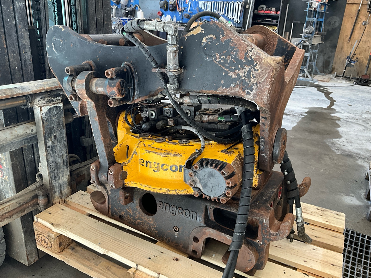 Engcon EC226 - Draaikantelstuk: afbeelding 1 Engcon EC226 - Draaikantelstuk: afbeelding 1