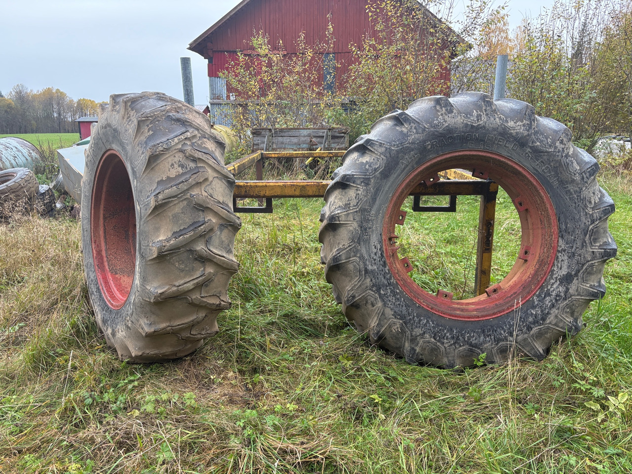 Firestone 18.4-34 - Band voor Landbouwmachine: afbeelding 1 Firestone 18.4-34 - Band voor Landbouwmachine: afbeelding 1