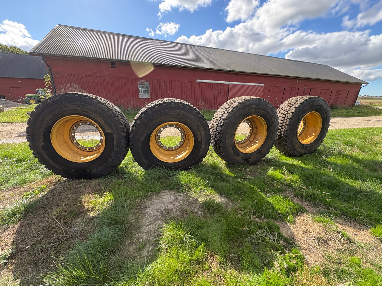 HILO BWYNL - Band voor Bouwmachine: afbeelding 1 HILO BWYNL - Band voor Bouwmachine: afbeelding 1