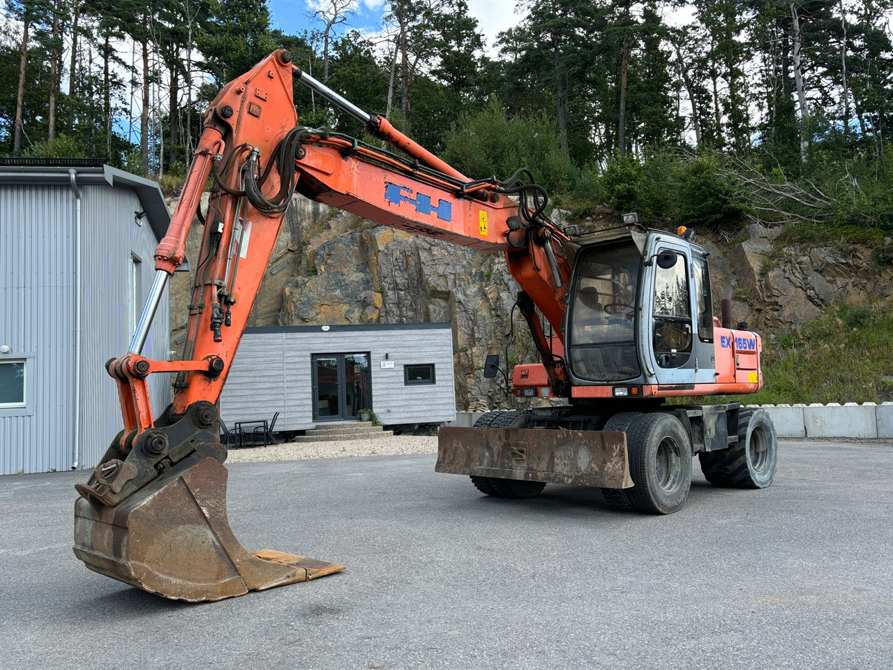 Hitachi EX 165W - Graafmachine: afbeelding 1 Hitachi EX 165W - Graafmachine: afbeelding 1