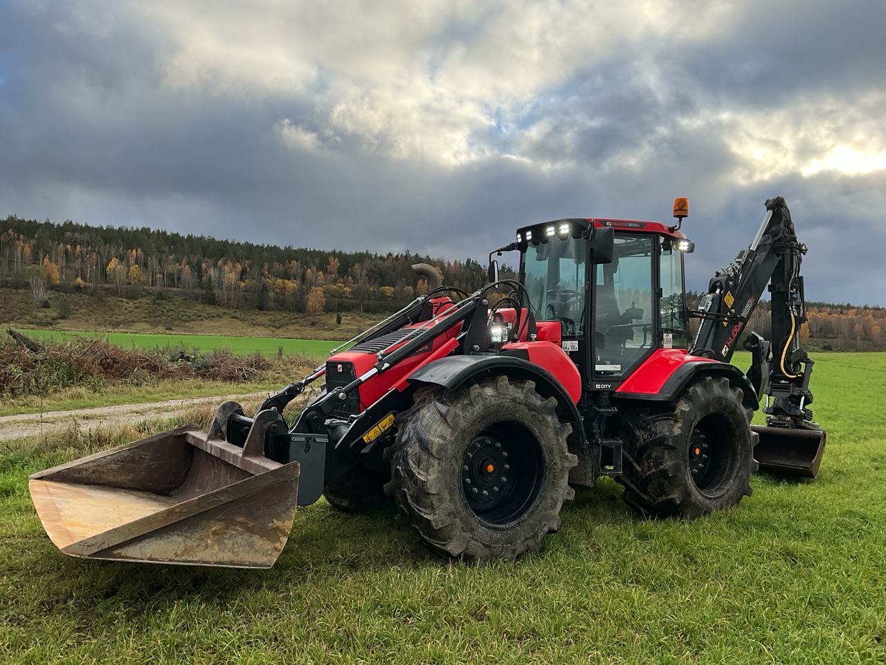 Huddig 1260E - Graaflaadmachine: afbeelding 1 Huddig 1260E - Graaflaadmachine: afbeelding 1