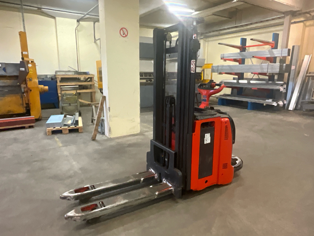 Linde D12 AP - Intern transport: afbeelding 1 Linde D12 AP - Intern transport: afbeelding 1