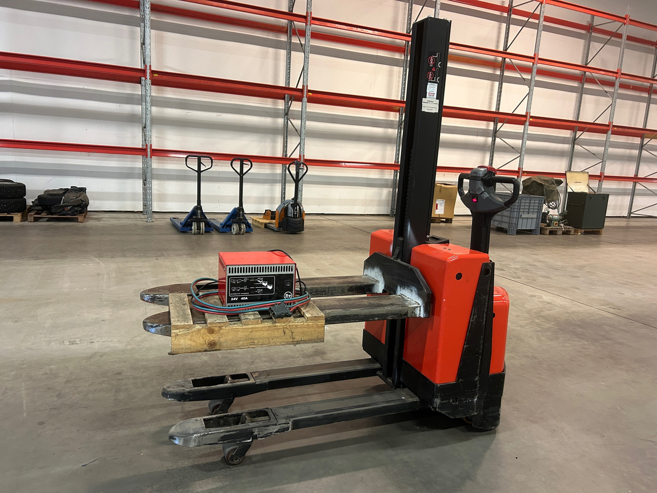 Toyota BS SWE080L - Intern transport: afbeelding 1 Toyota BS SWE080L - Intern transport: afbeelding 1