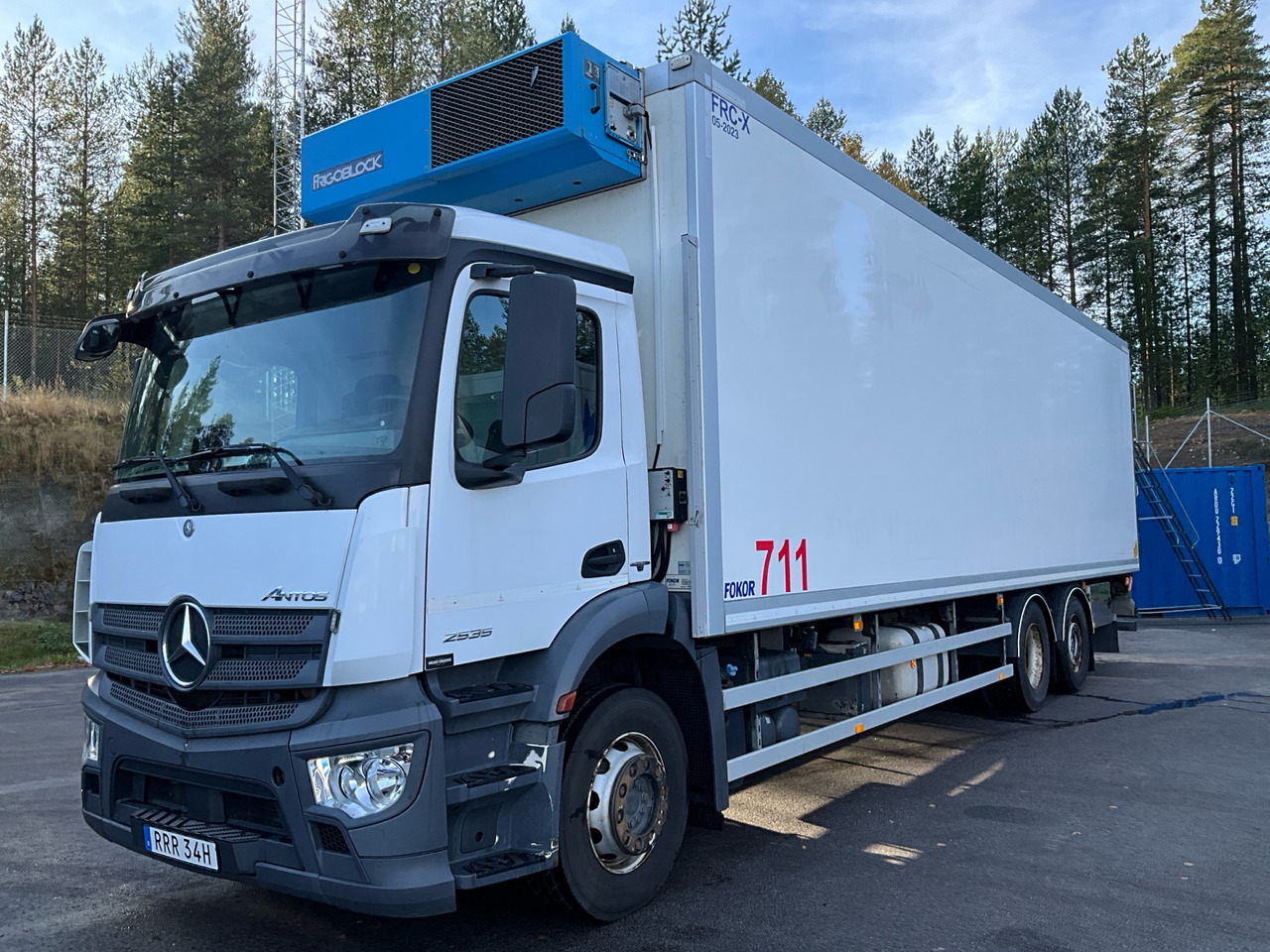 Mercedes-Benz Antos 2535 - Koelwagen vrachtwagen: afbeelding 1 Mercedes-Benz Antos 2535 - Koelwagen vrachtwagen: afbeelding 1