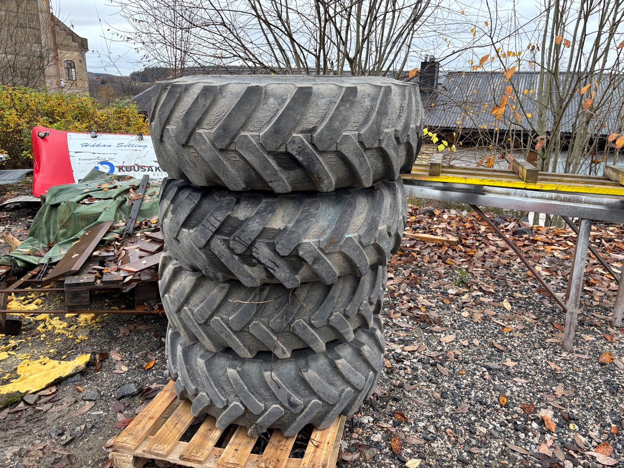 Mitas MPT-01 - Band voor Bouwmachine: afbeelding 1 Mitas MPT-01 - Band voor Bouwmachine: afbeelding 1