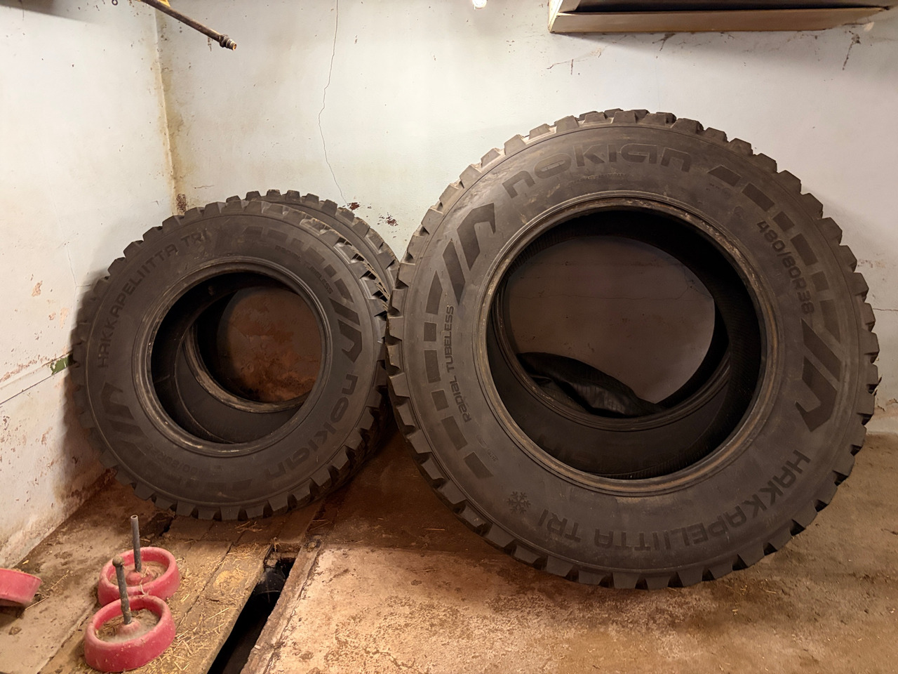 Nokian Hakkapelitta TRI - Band voor Landbouwmachine: afbeelding 1 Nokian Hakkapelitta TRI - Band voor Landbouwmachine: afbeelding 1