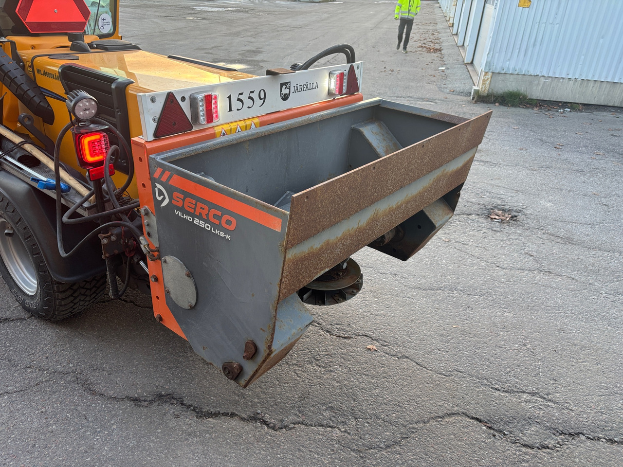 Serco Vilho 250 LKS-K - Zout/ Zandstrooier: afbeelding 1 Serco Vilho 250 LKS-K - Zout/ Zandstrooier: afbeelding 1