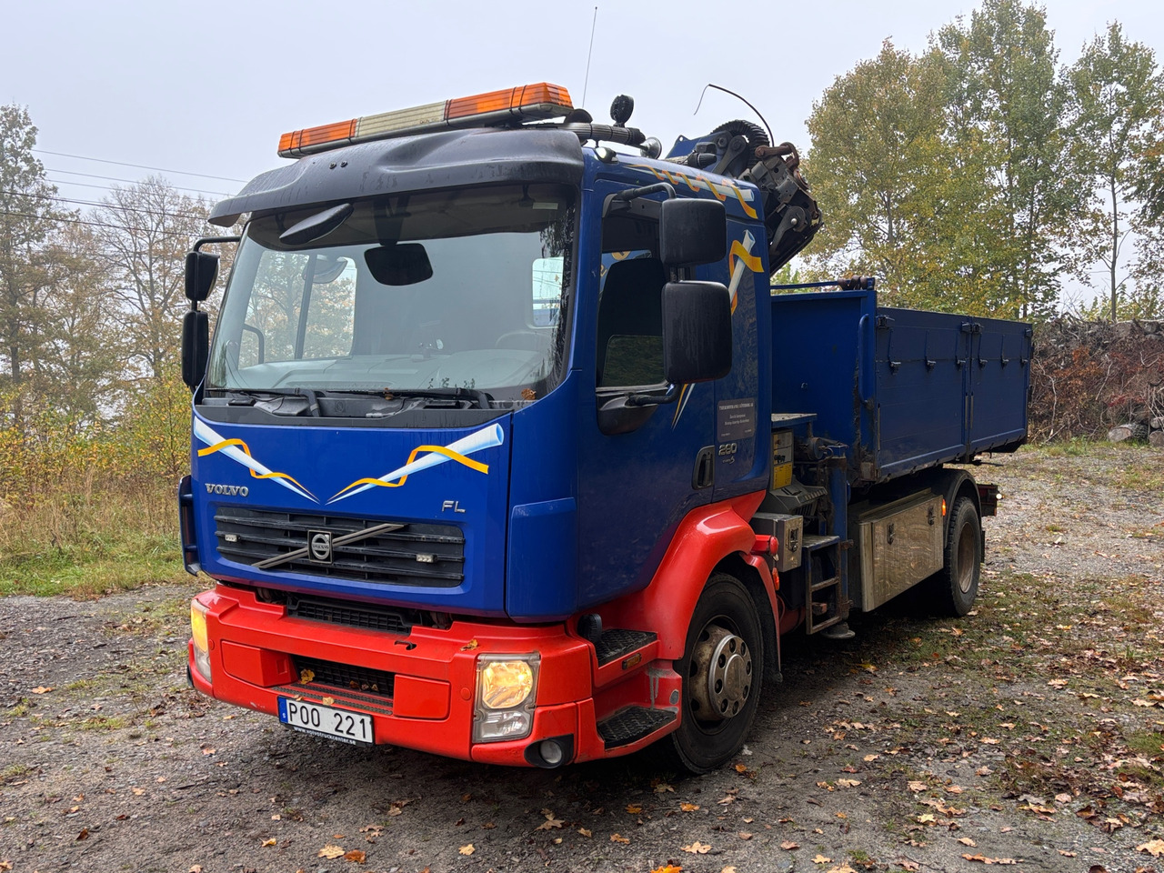 Volvo FL280 - Kraanwagen: afbeelding 1 Volvo FL280 - Kraanwagen: afbeelding 1