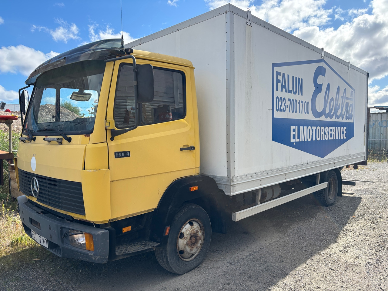 Mercedes-Benz 814/42 - Vrachtwagen: afbeelding 1 Mercedes-Benz 814/42 - Vrachtwagen: afbeelding 1