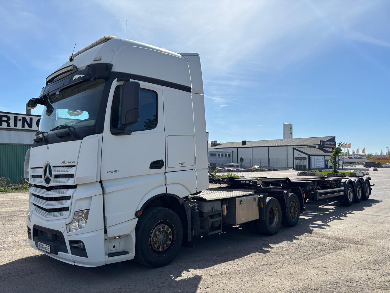 Mercedes-Benz Actros 2551 - Vrachtwagen: afbeelding 1 Mercedes-Benz Actros 2551 - Vrachtwagen: afbeelding 1