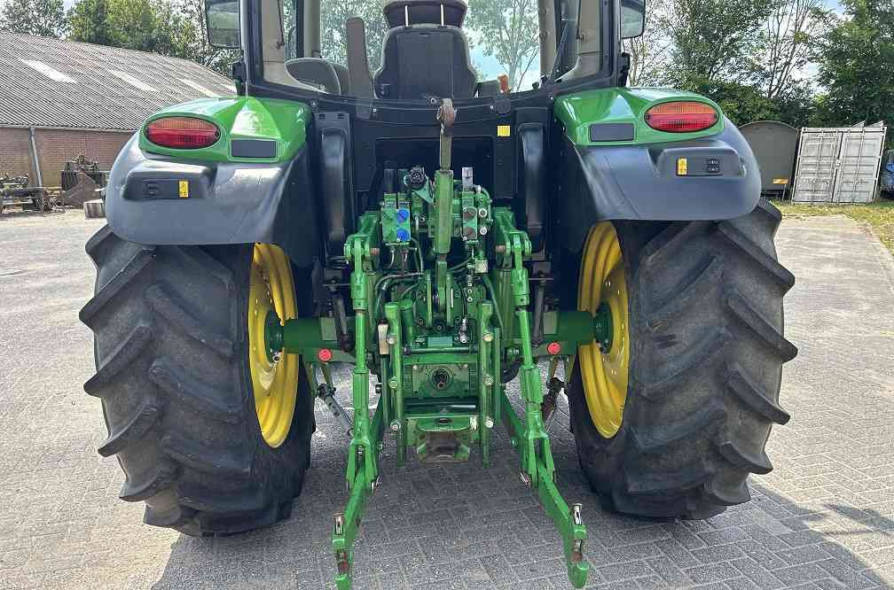 John Deere 6115R 6.115R - Tractor: afbeelding 3 John Deere 6115R 6.115R - Tractor: afbeelding 3