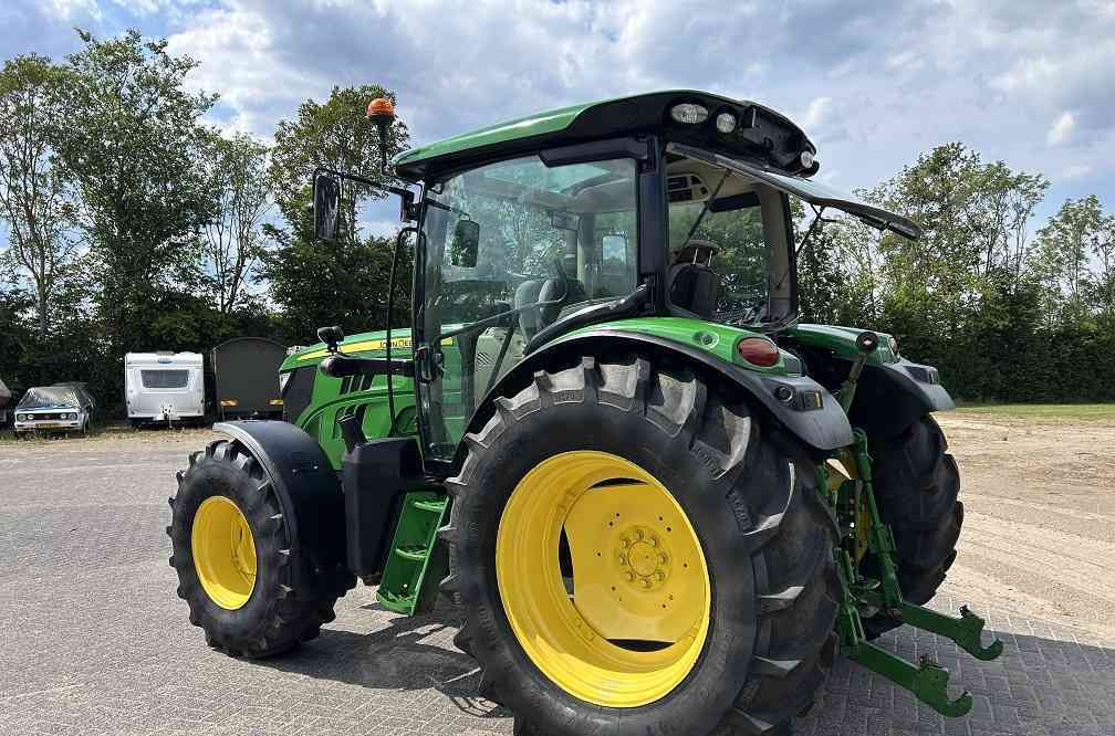 John Deere 6115R 6.115R - Tractor: afbeelding 2 John Deere 6115R 6.115R - Tractor: afbeelding 2