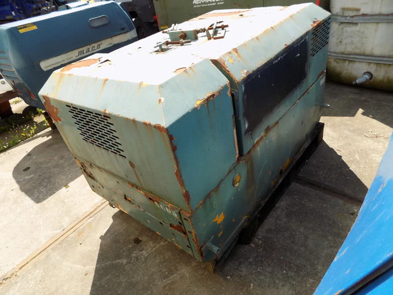 Ingersoll Rand compressor deutz typ 1011 met tandem aanhanger - Luchtcompressor: afbeelding 1 Ingersoll Rand compressor deutz typ 1011 met tandem aanhanger - Luchtcompressor: afbeelding 1