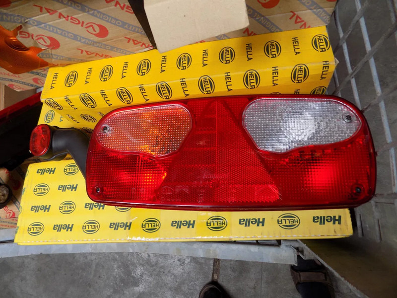 Achterlicht verlichting voor truck en trailer HELLA VERLICHTING truck en trailer: afbeelding 6 Achterlicht verlichting voor truck en trailer HELLA VERLICHTING truck en trailer: afbeelding 6