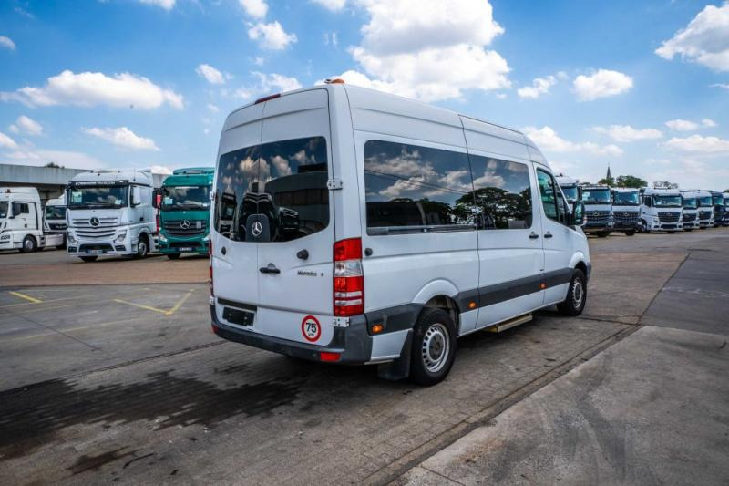 Berkhof SPRINTER 313 CDI + ROLSTOELLIFT - Stadsbus: afbeelding 4 Berkhof SPRINTER 313 CDI + ROLSTOELLIFT - Stadsbus: afbeelding 4