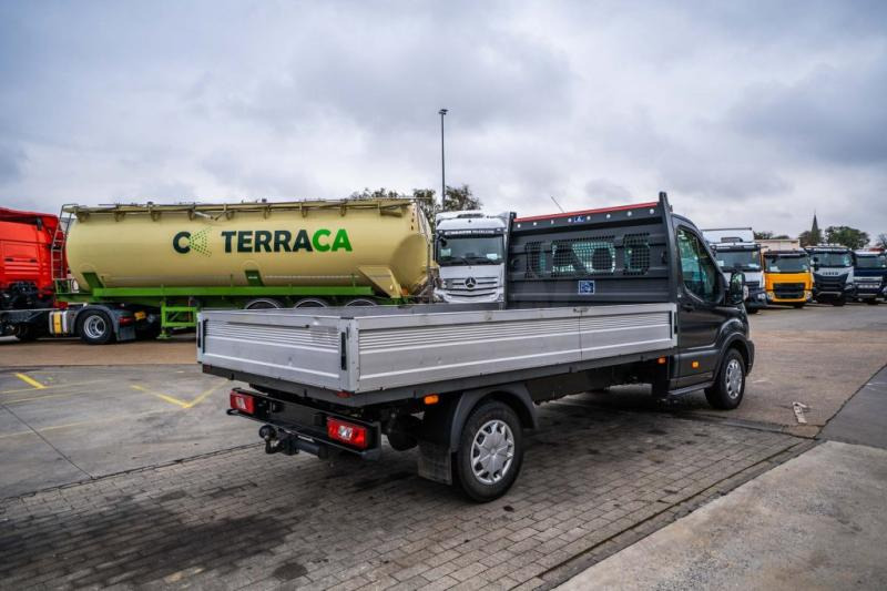 Ford TRANSIT 2.0 TDCI - Bestelwagen open laadbak: afbeelding 4 Ford TRANSIT 2.0 TDCI - Bestelwagen open laadbak: afbeelding 4