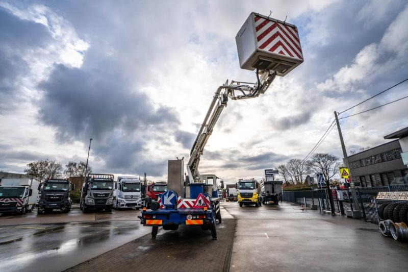 Iveco 130E18 + COMET 165 TA - Vrachtwagen hoogwerker: afbeelding 3 Iveco 130E18 + COMET 165 TA - Vrachtwagen hoogwerker: afbeelding 3