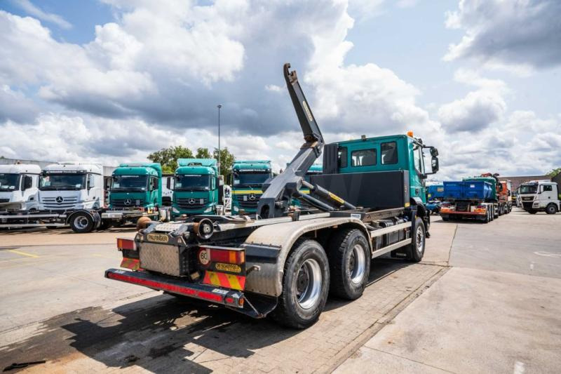 Iveco TRAKKER 360-6x4-PALFINGER - Haakarmsysteem vrachtwagen: afbeelding 4 Iveco TRAKKER 360-6x4-PALFINGER - Haakarmsysteem vrachtwagen: afbeelding 4