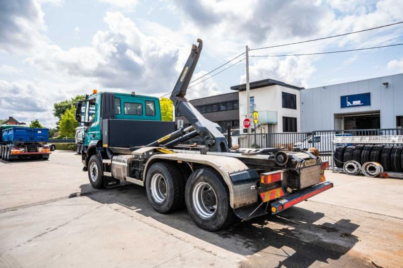 Iveco TRAKKER 360-6x4-PALFINGER - Haakarmsysteem vrachtwagen: afbeelding 5 Iveco TRAKKER 360-6x4-PALFINGER - Haakarmsysteem vrachtwagen: afbeelding 5
