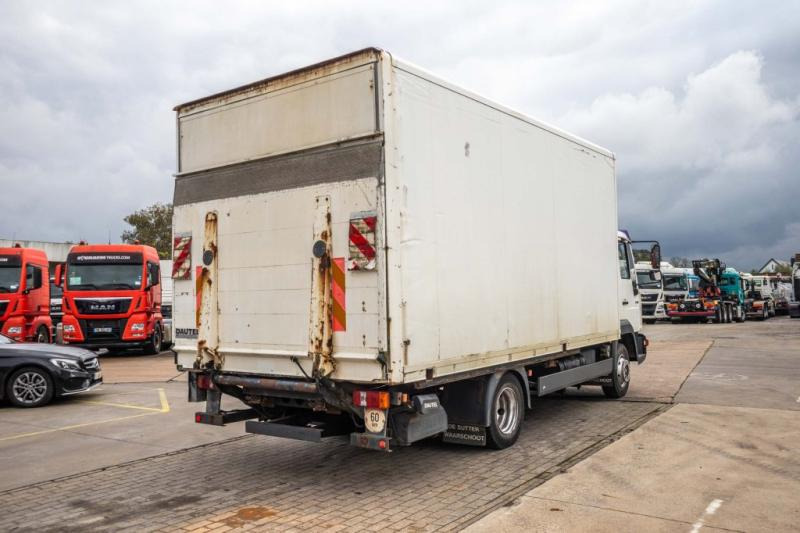 MAN LE 180 - Schuifzeilen vrachtwagen: afbeelding 3 MAN LE 180 - Schuifzeilen vrachtwagen: afbeelding 3