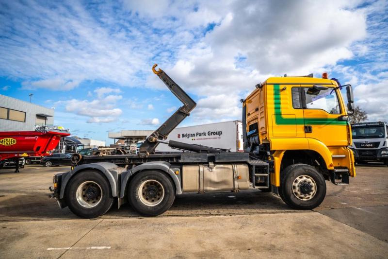 MAN TGA 33.430 BL - Haakarmsysteem vrachtwagen: afbeelding 4 MAN TGA 33.430 BL - Haakarmsysteem vrachtwagen: afbeelding 4