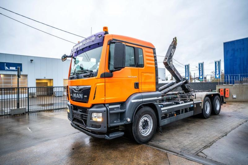 MAN TGS 33.420 BB - Haakarmsysteem vrachtwagen: afbeelding 1 MAN TGS 33.420 BB - Haakarmsysteem vrachtwagen: afbeelding 1