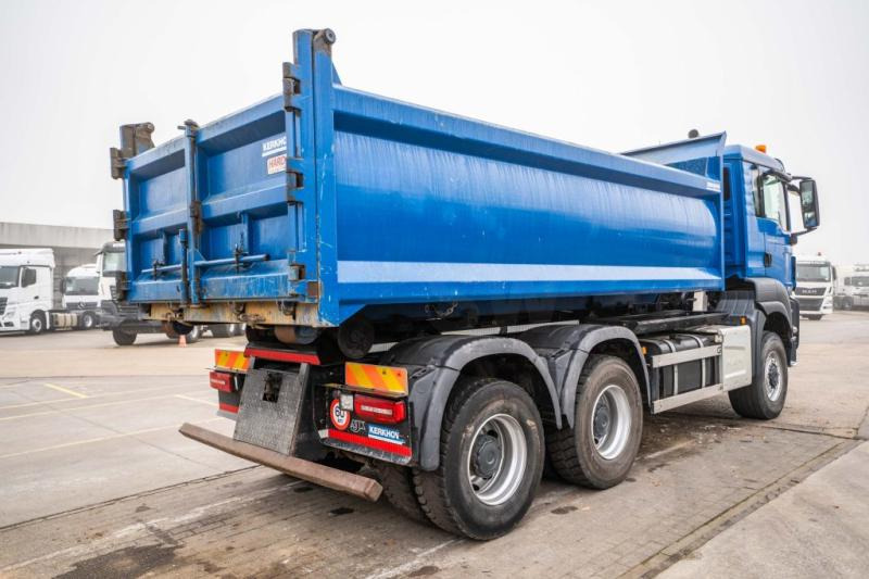 MAN TGS 33.420 BB (containerbak:+3000 € ) - Haakarmsysteem vrachtwagen: afbeelding 4 MAN TGS 33.420 BB (containerbak:+3000 € ) - Haakarmsysteem vrachtwagen: afbeelding 4