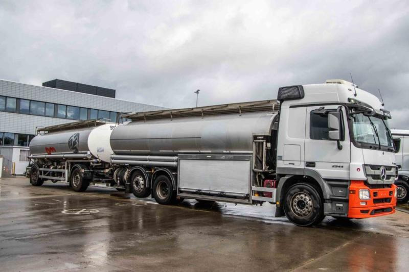 MAYGAR MAGYAR INOX 17.700L-6COMP - Tank aanhanger: afbeelding 4 MAYGAR MAGYAR INOX 17.700L-6COMP - Tank aanhanger: afbeelding 4