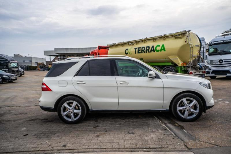 Mercedes-Benz ML 250 CDI - Sedan: afbeelding 3 Mercedes-Benz ML 250 CDI - Sedan: afbeelding 3