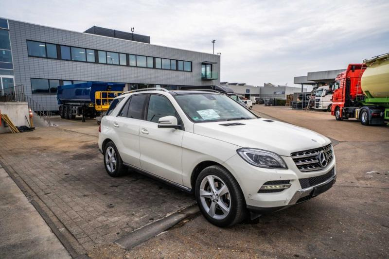 Mercedes-Benz ML 250 CDI - Sedan: afbeelding 2 Mercedes-Benz ML 250 CDI - Sedan: afbeelding 2