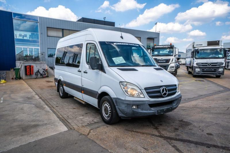 Mercedes SPRINTER 313 CDI + ROLSTOELLIFT - Stadsbus: afbeelding 2 Mercedes SPRINTER 313 CDI + ROLSTOELLIFT - Stadsbus: afbeelding 2
