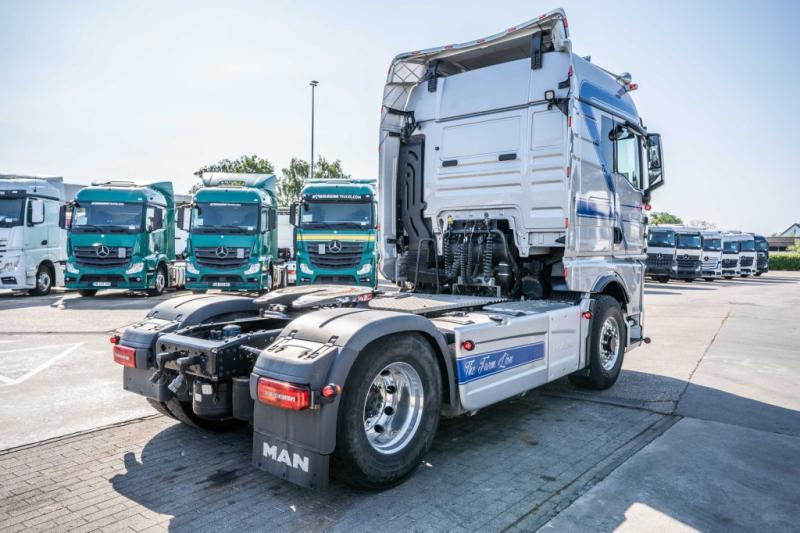 MAN TGX 18.510 XLX BLS -4x4H+HYDR.+INTARDER - Trekker: afbeelding 5 MAN TGX 18.510 XLX BLS -4x4H+HYDR.+INTARDER - Trekker: afbeelding 5